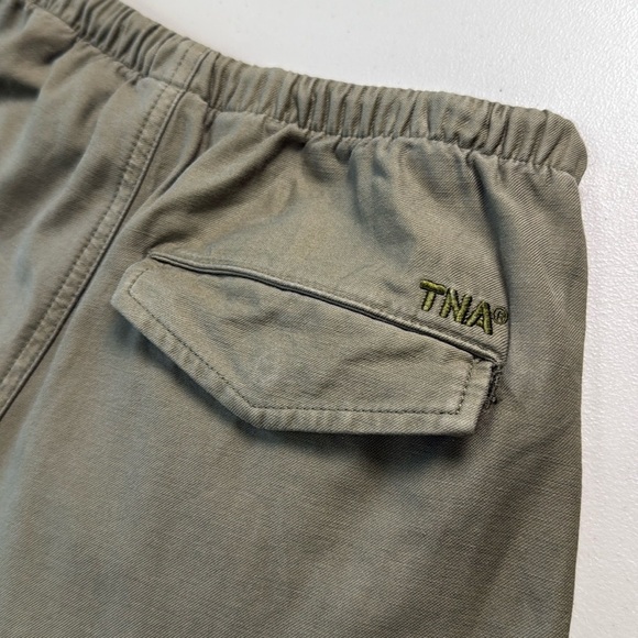 Aritzia TNA KHAKI Cache Cargo Pant Relaxed Mid-rise Parachute Pants - Picture 4 of 16